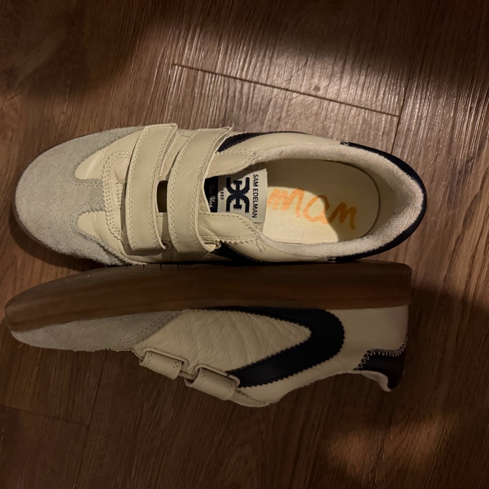 Sam Edelman Cream and Black Velcro Sneakers